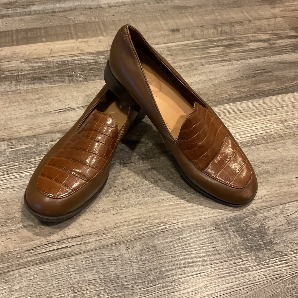 Evolve easy spirit dress shoes